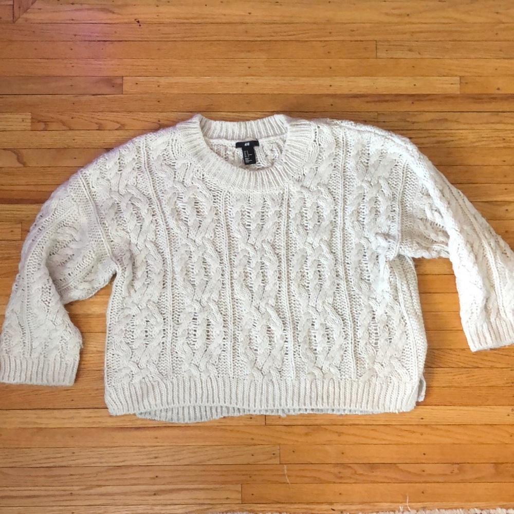 H&M white / ivory cropped chunky crewneck sweater